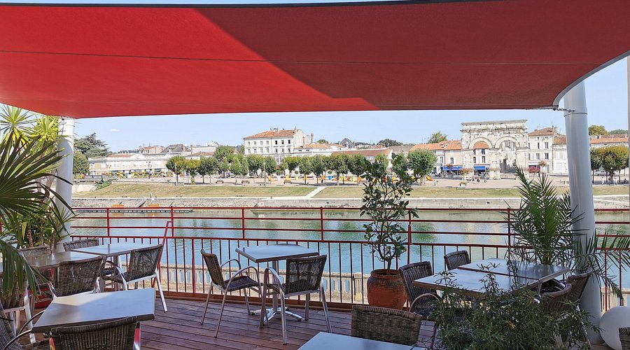 terrasse saintes